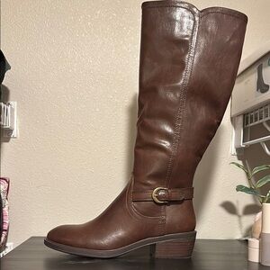 BareTraps Brown Heeled Boots